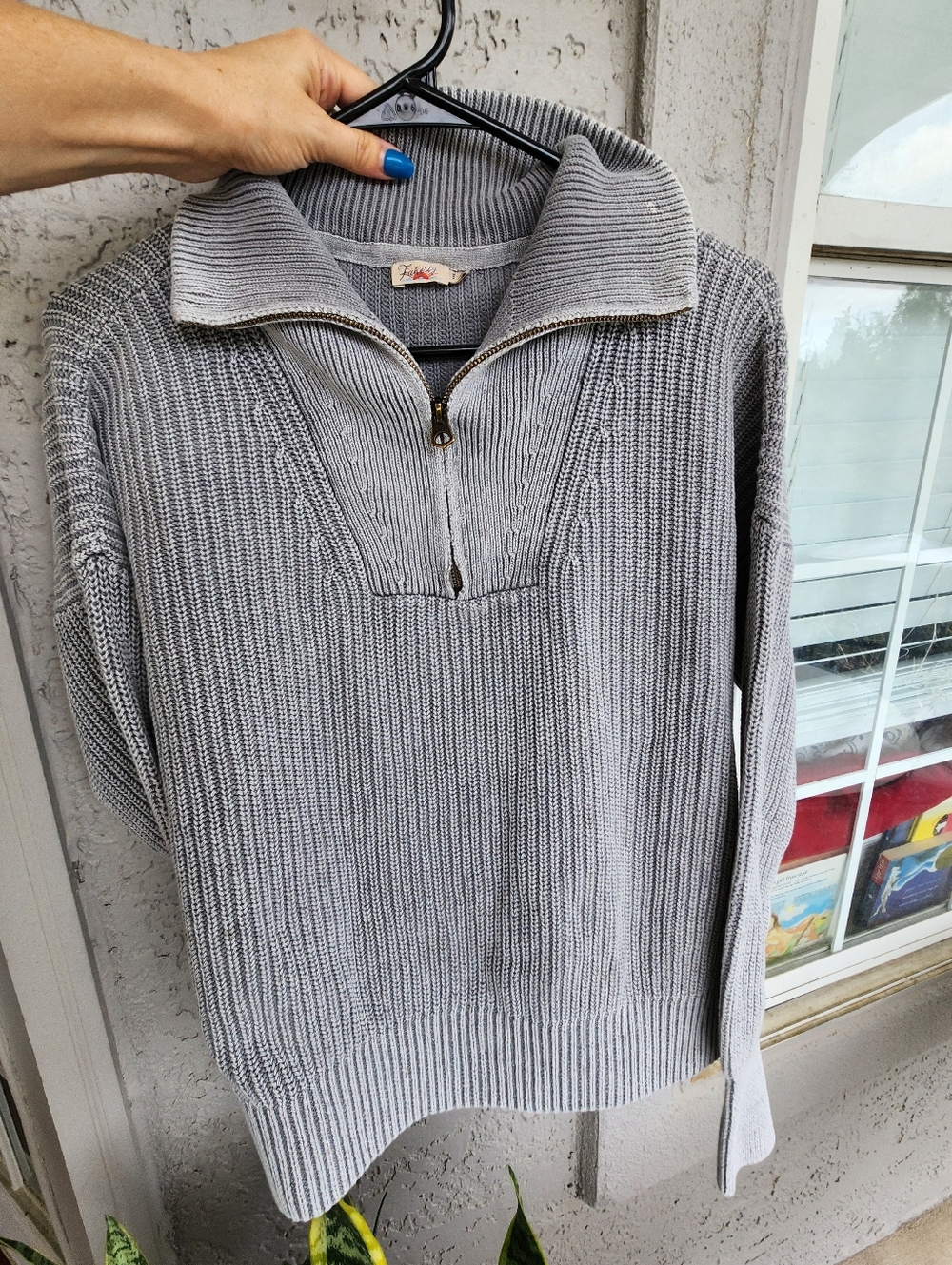 Faherty Sunwash Mariner Organic Cotton Light Gray Acid Wash Rib Knit Sweater B13